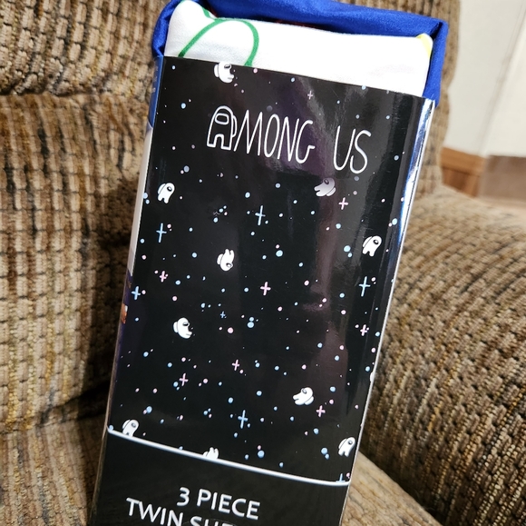 Innersloth Among Us Twin Bed Sheet Set 3pc - Picture 6 of 8